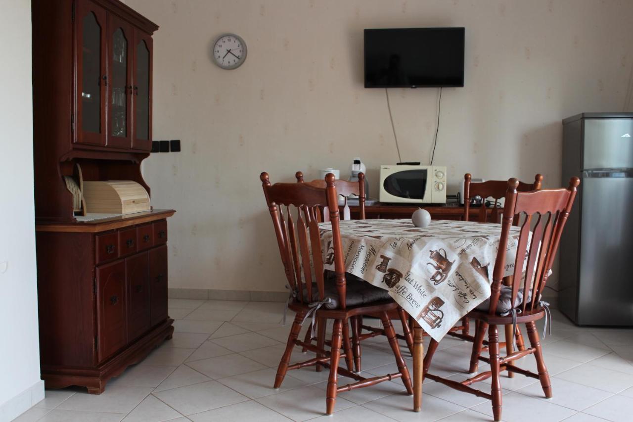 Lizi Apartman Alsoors Ngoại thất bức ảnh