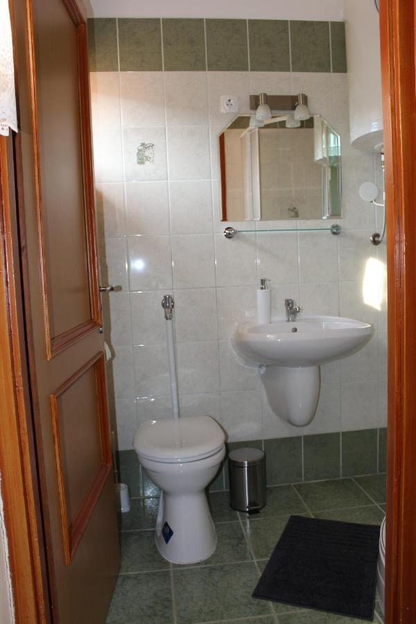 Lizi Apartman Alsoors Ngoại thất bức ảnh